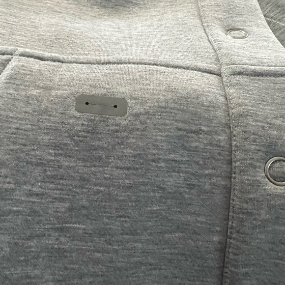 The North Face Heather Gray Women's Hoodie - Picture 5 of 8
